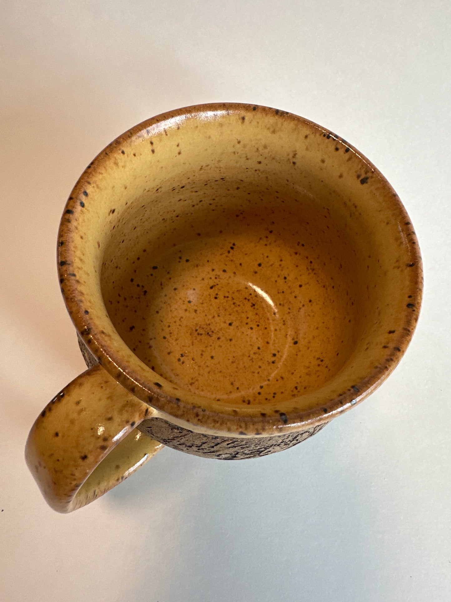 Earthy Bellied Mug (Goldenrod)